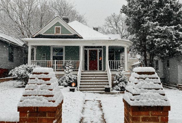 A Guide for Removing Snow from Roof